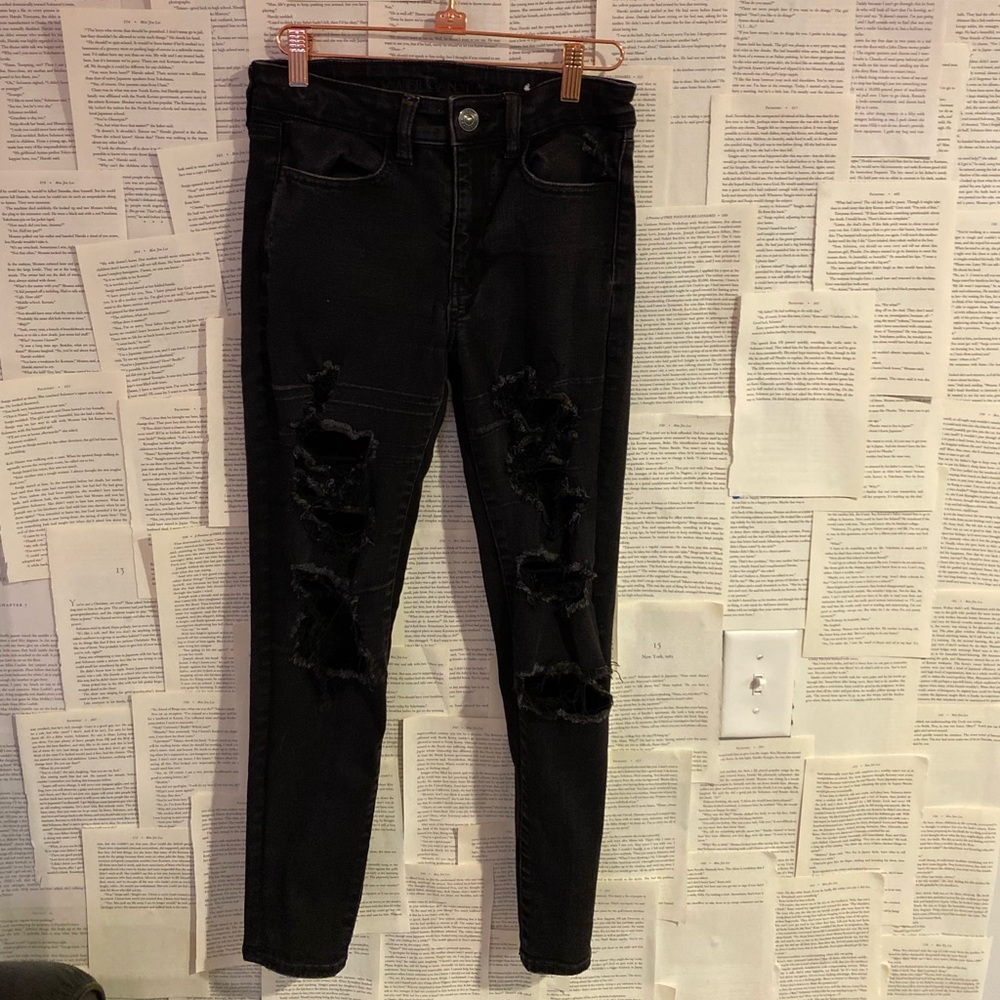 Black American Eagle jeans